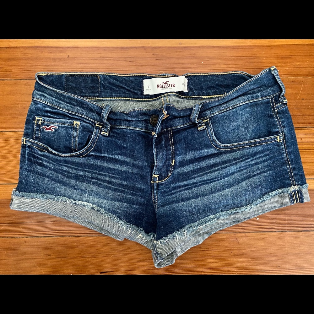 Hollister Low Rise Jean shorts